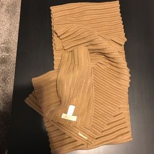 Michael Kors scarf